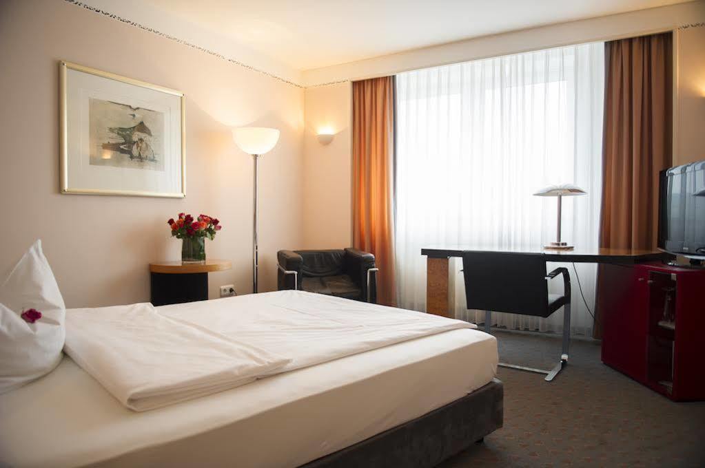Parkhotel Schmid Adelsried Luaran gambar